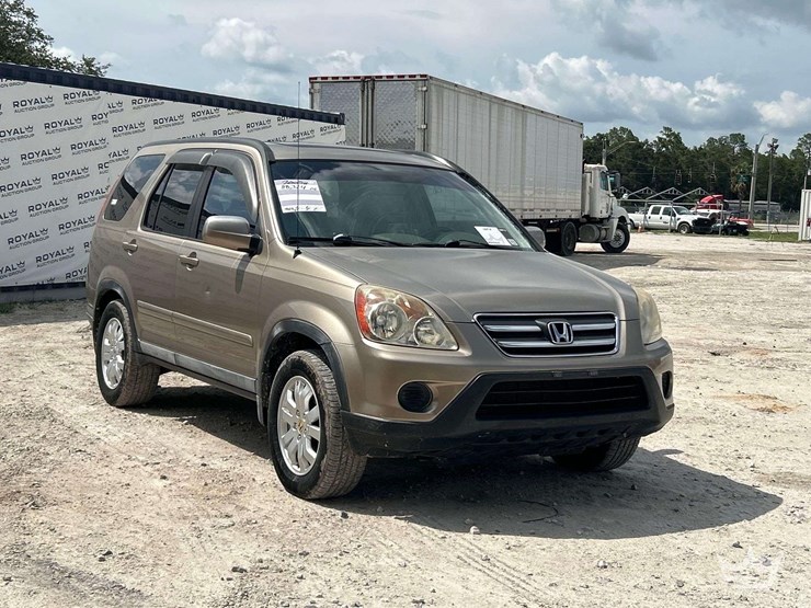 2005-honda-crv-image-2