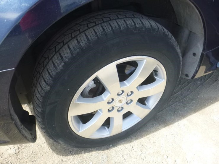 2007-cadillac-srx-image-13