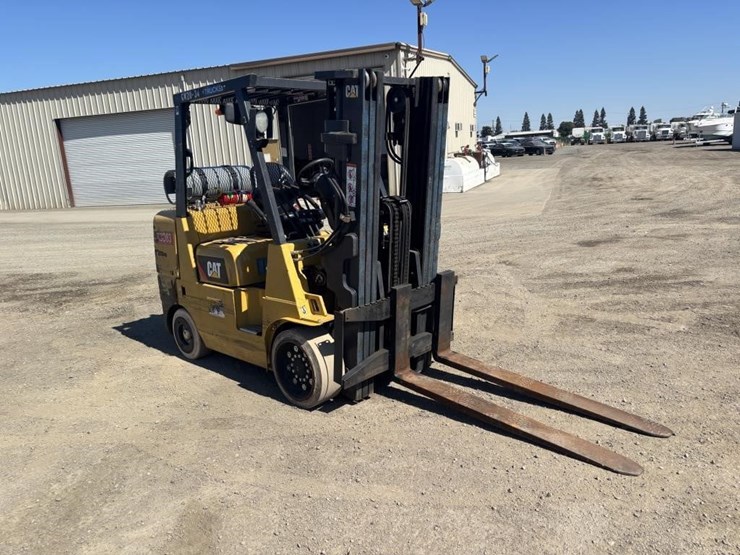 2020-caterpillar-gc40k-image-2