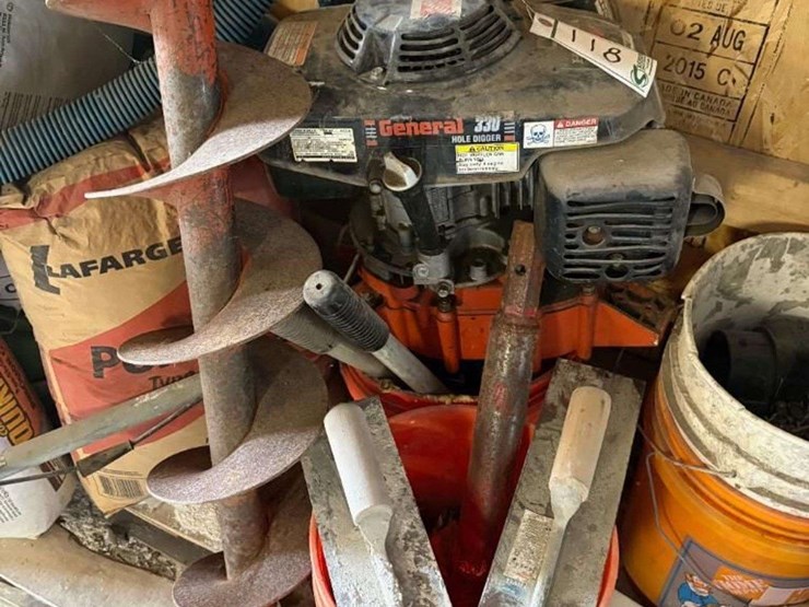 general-330-2-man-hole-digger-with-auger-image-1