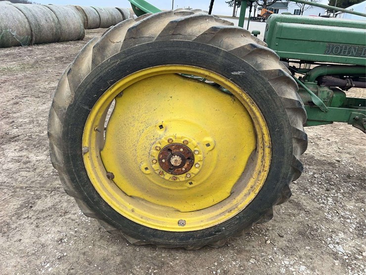 john-deere-model-b-image-31