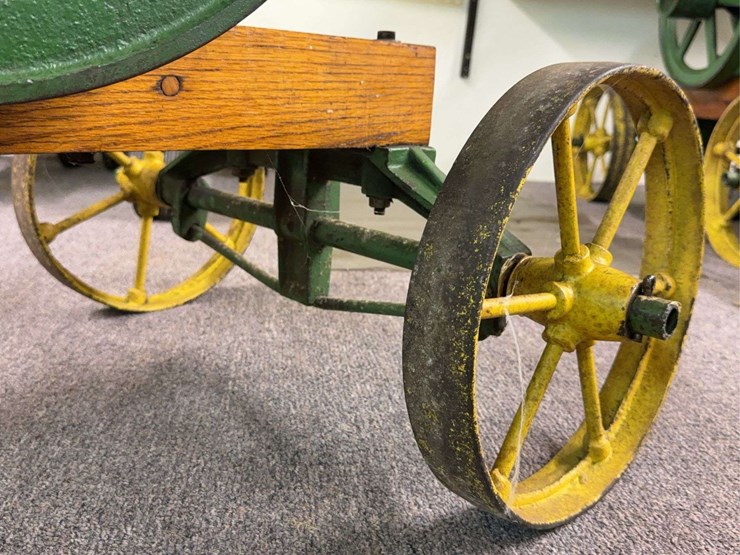 john-deere-3-horse-hit-and-miss-engine-with-cart-image-30