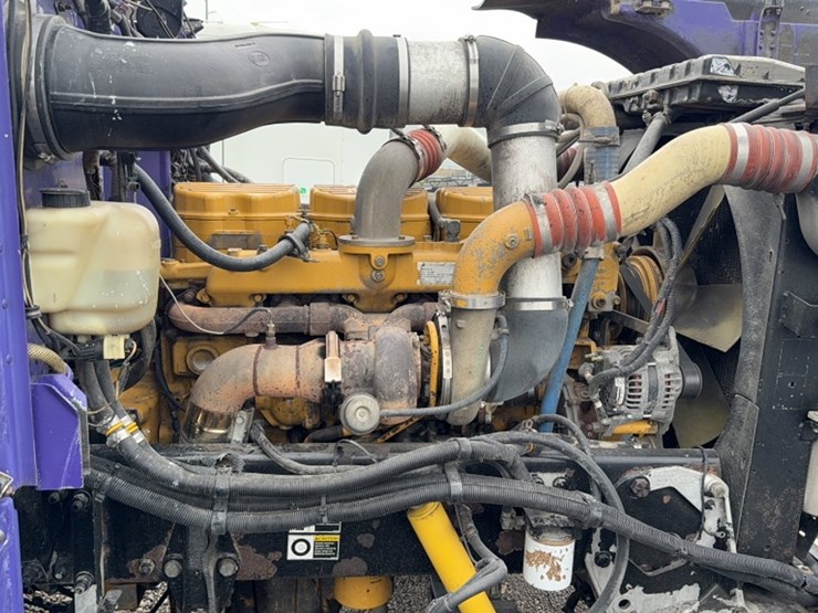 2000-peterbilt-378-image-18