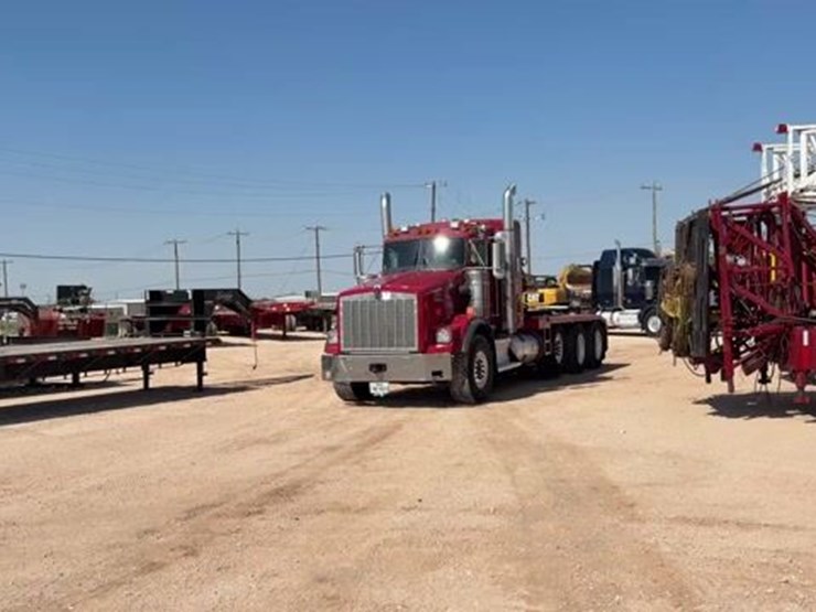 2012-kenworth-t800-image-1