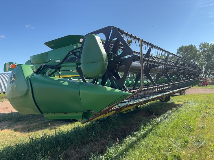 2009-john-deere-635d-image-3