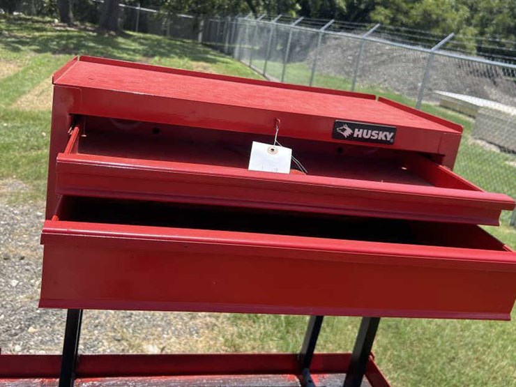 #69-•-husky-tool-box-w/-2-drawers-on-rolling-cart-stand-image-5
