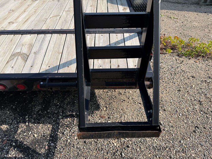 2016-pj-tandem-axle-trailer,-83”-wide,-16’+2’-beavertail,-st235/80r16-tires,-8-bolt-hubs,-5’x16”-ram-image-18