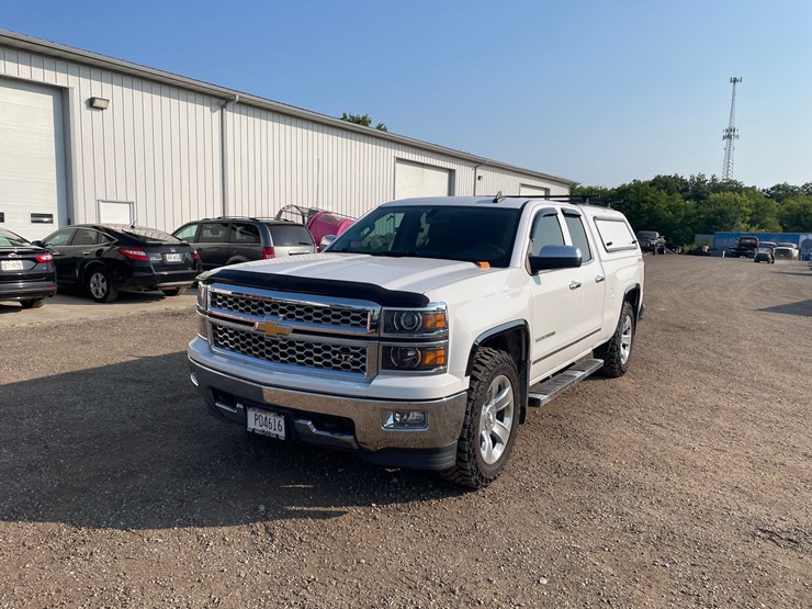 2015-chevrolet-1500-image-1