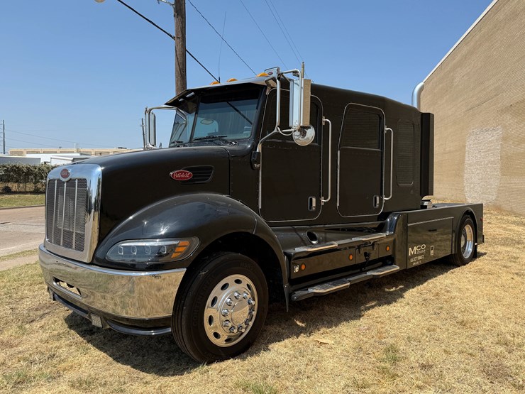 2007-peterbilt-335-image-2
