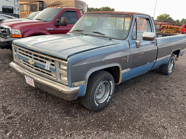1987-chevrolet-c10-image-1