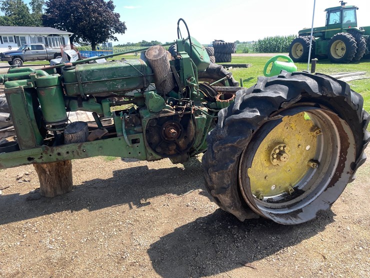 john-deere-70-image-8