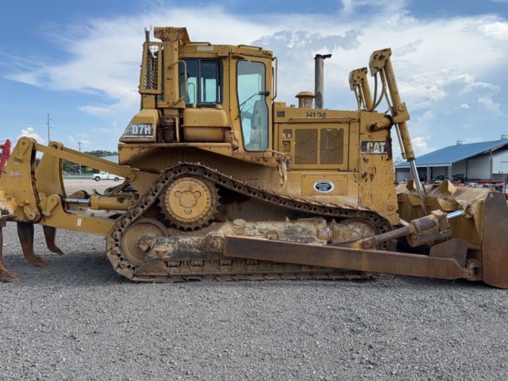caterpillar-d7h-image-4