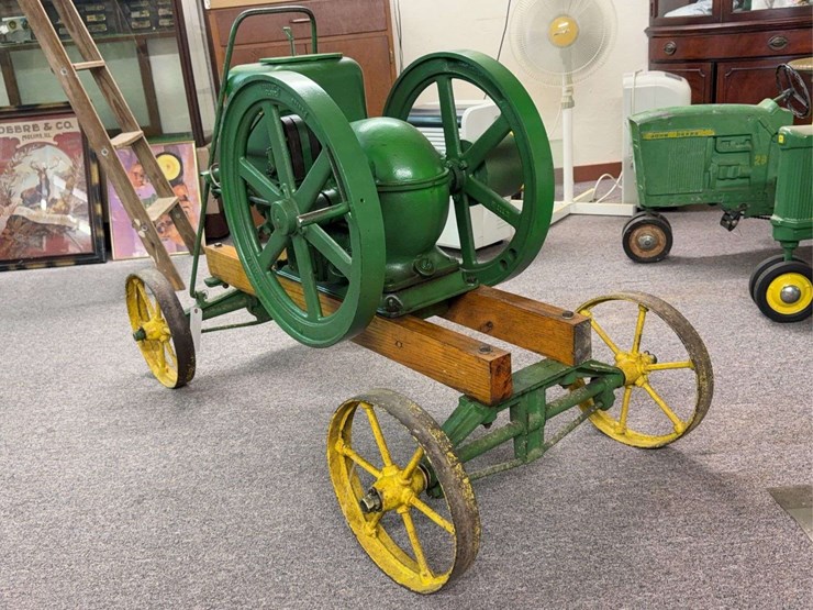 john-deere-3-horse-hit-and-miss-engine-with-cart-image-6