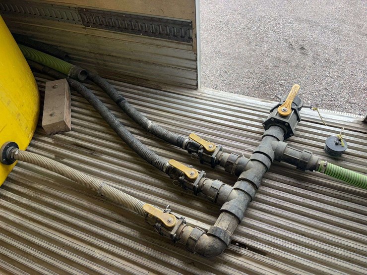 1991-utility-45'-image-34