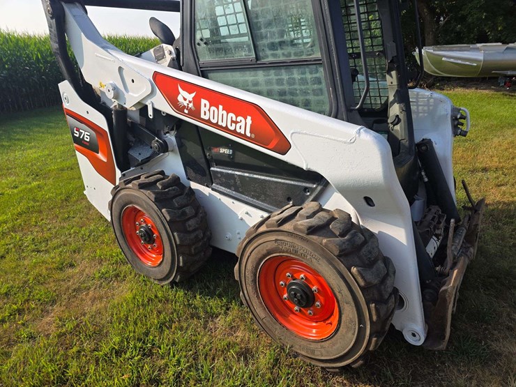 2021-bobcat-s76-image-25