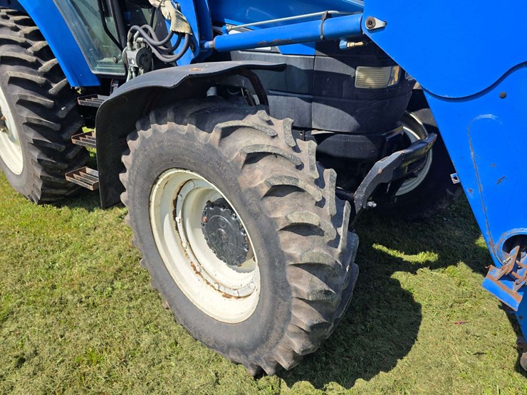 2003-new-holland-tm155-image-55