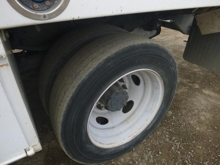 2015-ford-f550-image-14