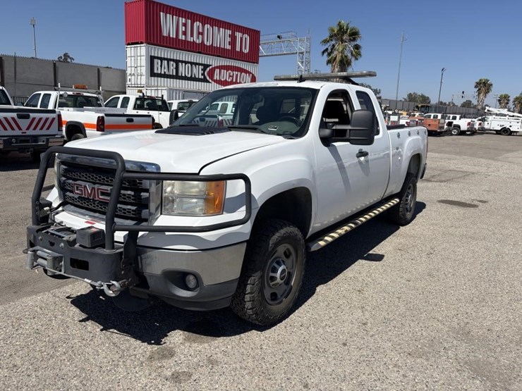 2012-gmc-sierra-2500-image-1