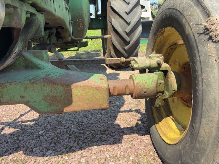 john-deere-630-image-47