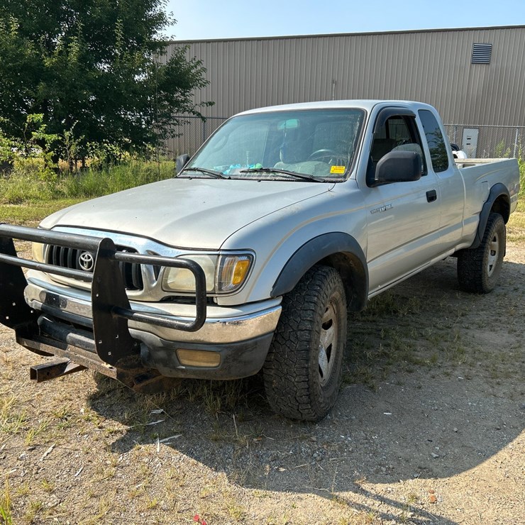 2001 TOYOTA TACOMA