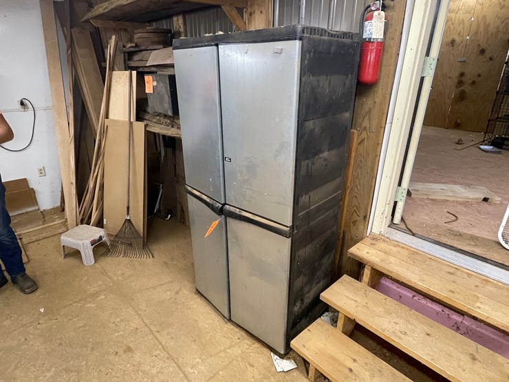 #7121-•-tool-cabinet-and-contents-image-1
