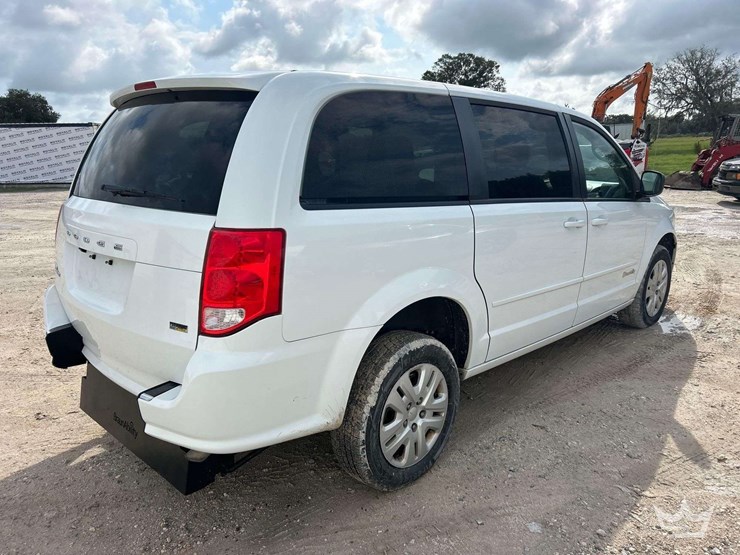 dodge-caravan-image-3