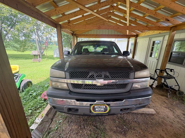 2005-chevrolet-1500-image-2
