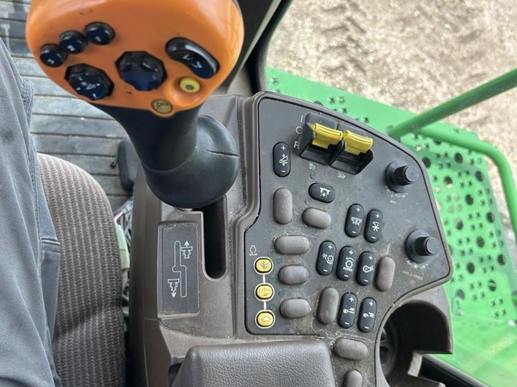 2007-john-deere-9760-sts-image-36