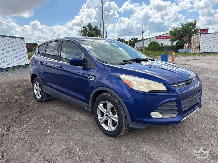 2014-ford-escape-image-1