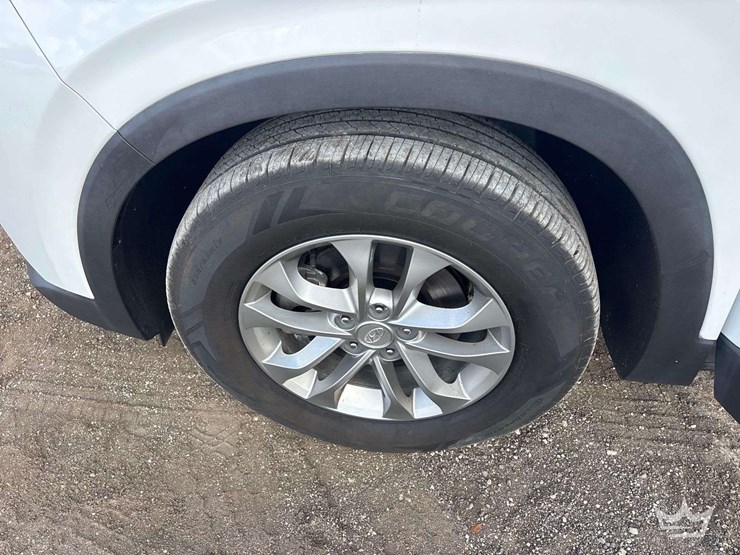 2019-hyundai-santa-fe-image-27