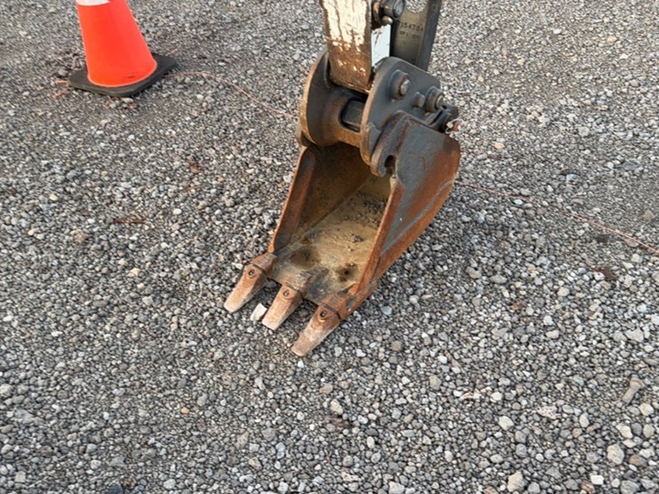 bobcat-e26-image-6