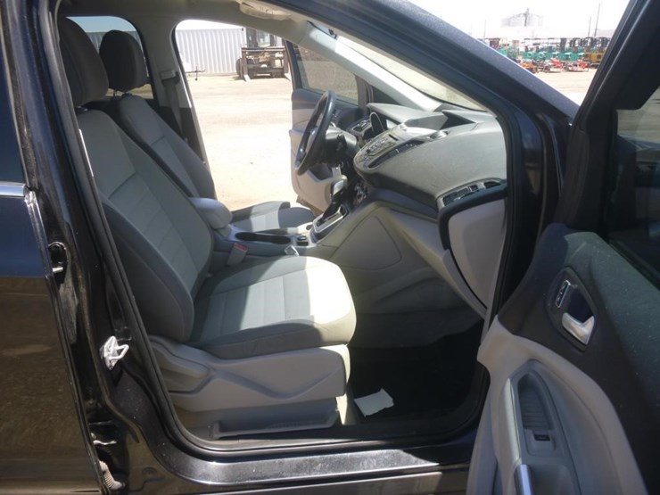 2014-ford-escape-image-8