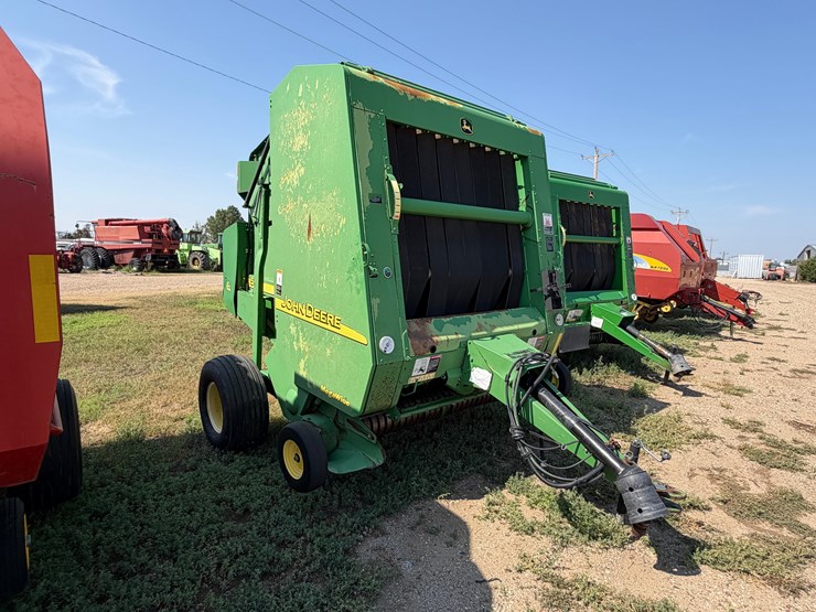 2006-john-deere-567-image-6