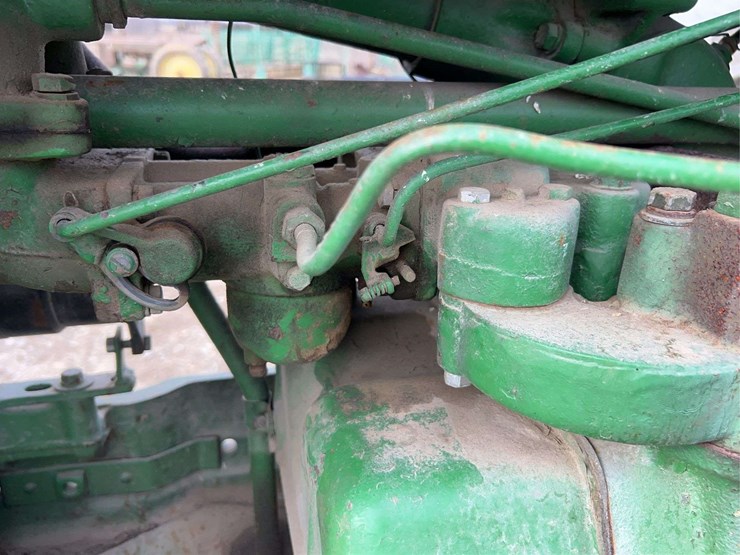 john-deere-70-image-68