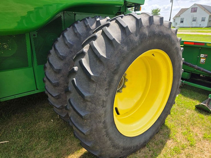 2007-john-deere-9760-sts-image-54