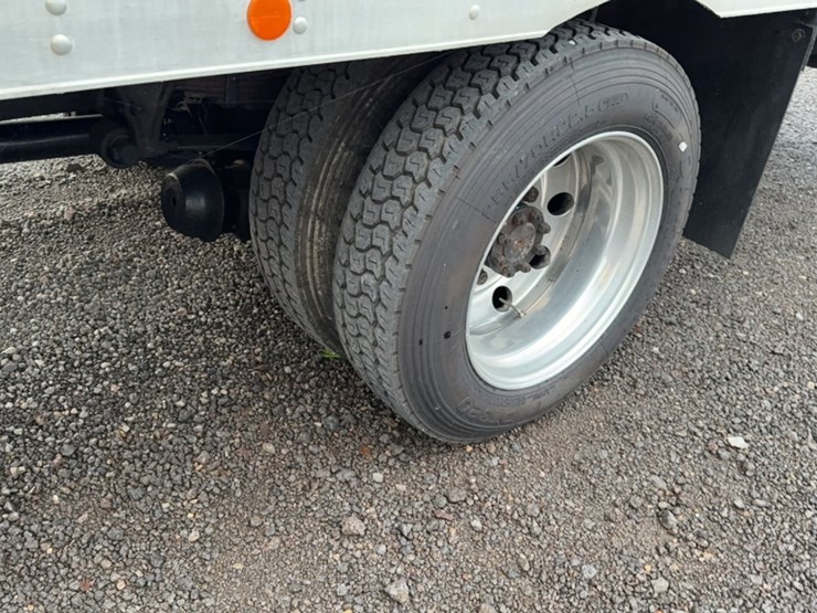 2003-international-durastar-4300-image-13