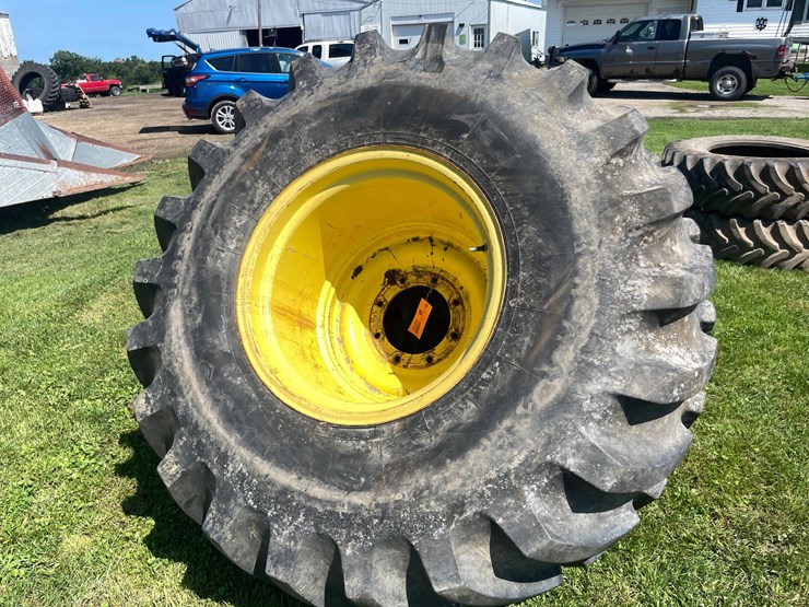 #4689-•-(2)-firestone-25"-tires-image-2