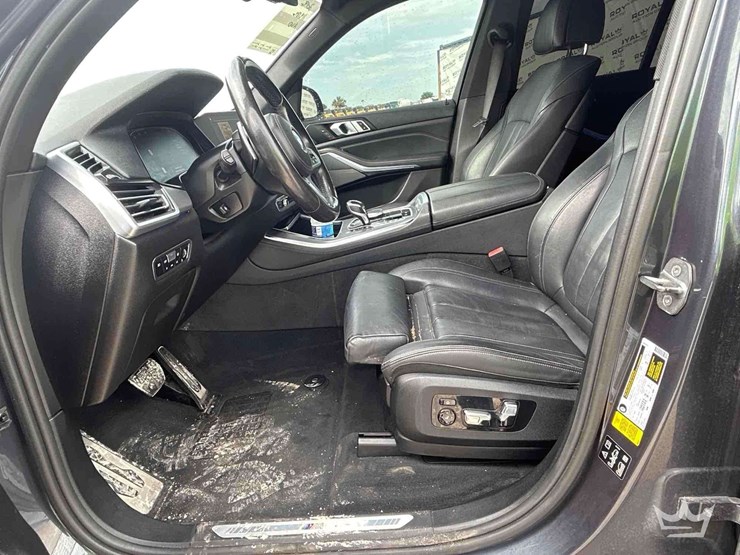 2011-bmw-x5-image-12