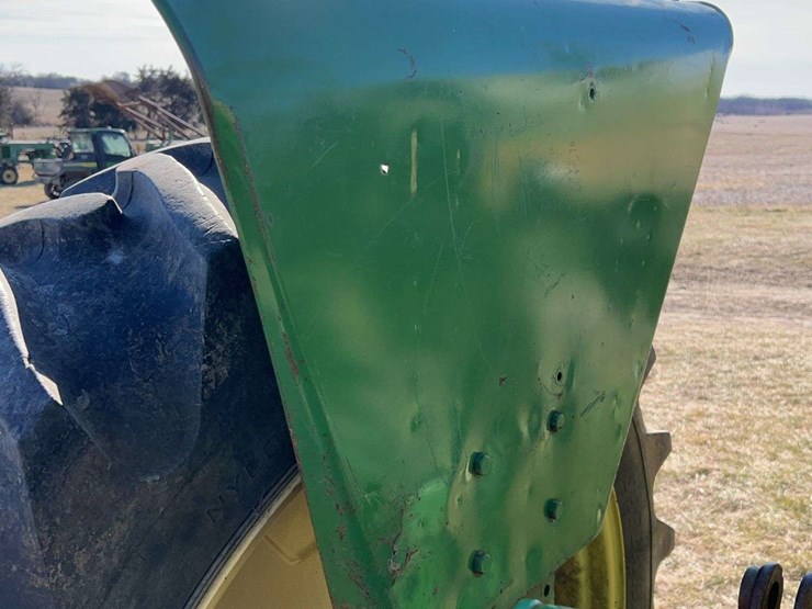 john-deere-720-image-50