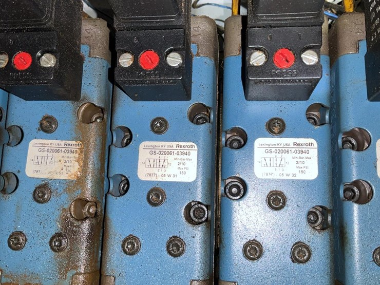 #162-•-40'-live-roll-case-image-21