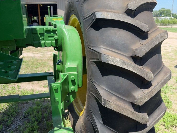 john-deere-3020-image-13