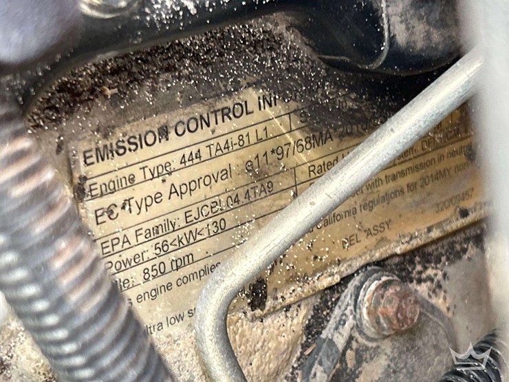 2014-jcb-527-58-image-10