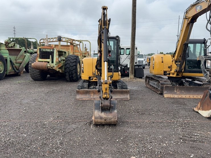 caterpillar-305.5-image-2