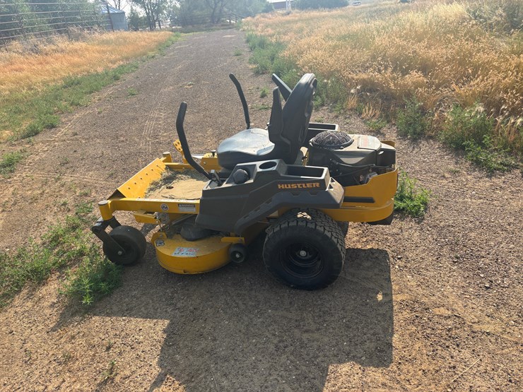 hustler-zero-turn-mower-image-7