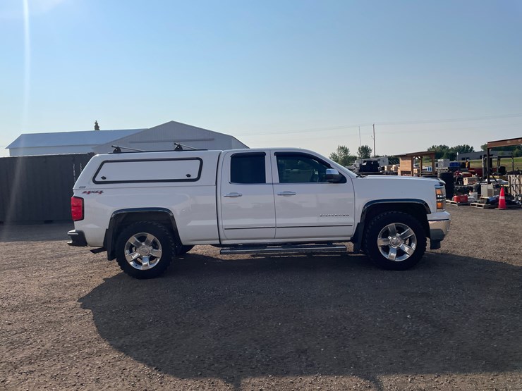 2015-chevrolet-1500-image-4