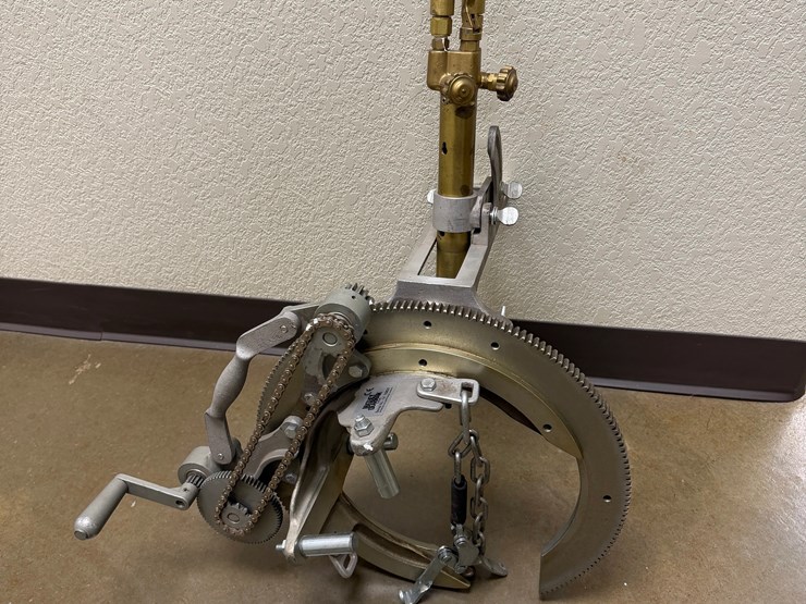 mathey-dearman-3in-to-8in-salddle-machine-w/-victor-torch-image-2