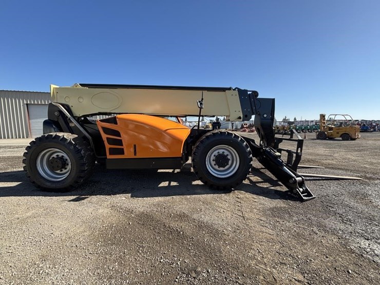 2015-jlg-1255-image-7