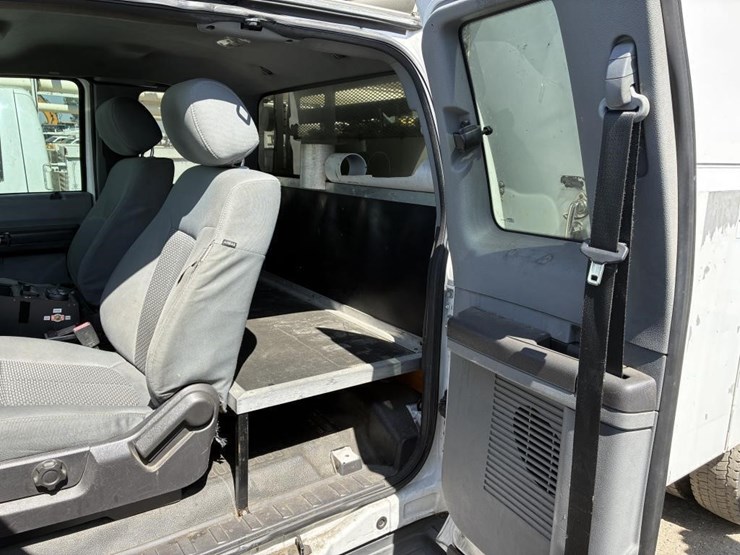 2015-ford-f450-image-18