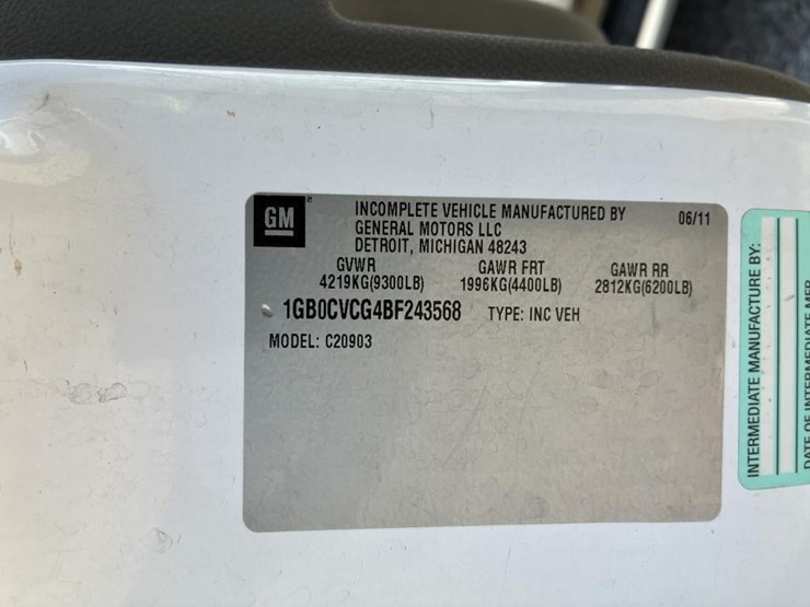 2011-chevrolet-2500-image-19