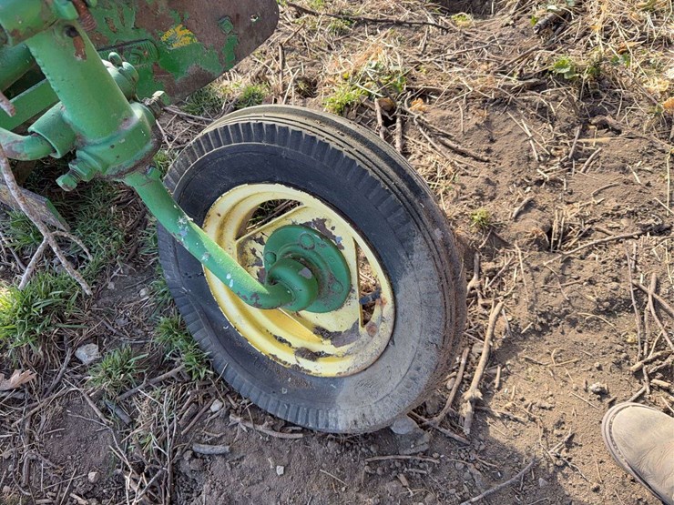 john-deere-no.-55-a-b-h-pull-type-three-bottom-plow-image-21